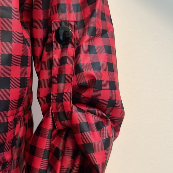 Red and black checked rain jacket - Picture 5 of 12